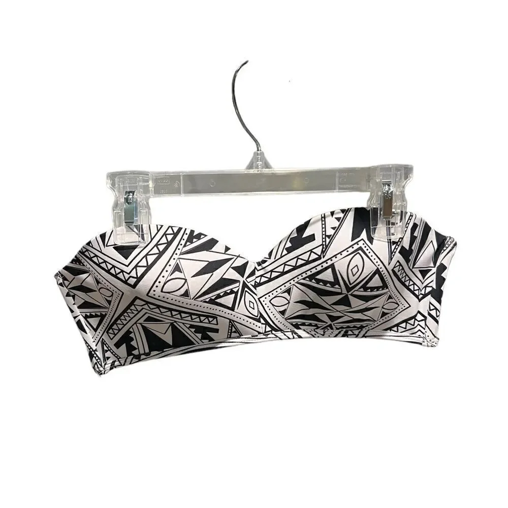 Black and white geometric print‎ two piece swimsuit women’s medium